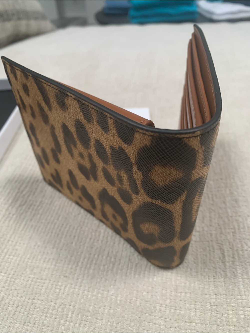 Celine Leopard Bi-fold Wallet NWT- Tan and Black Animal Print Men’s. AUTHENTIC! - Picture 9 of 12